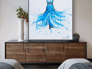 流动的韵律 蓝色水彩美女舞蹈艺术在装饰画设计中的创意表达